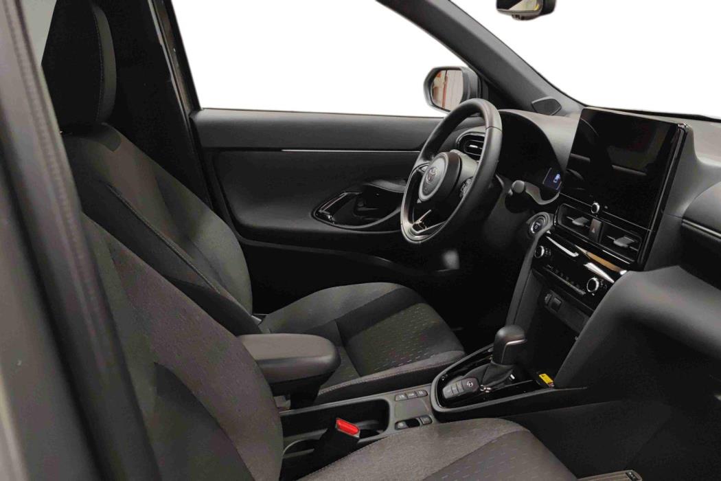 TOYOTA Yaris Cross 2024