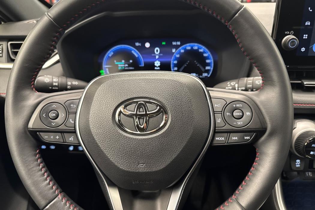 TOYOTA RAV4 Plug-in 2024