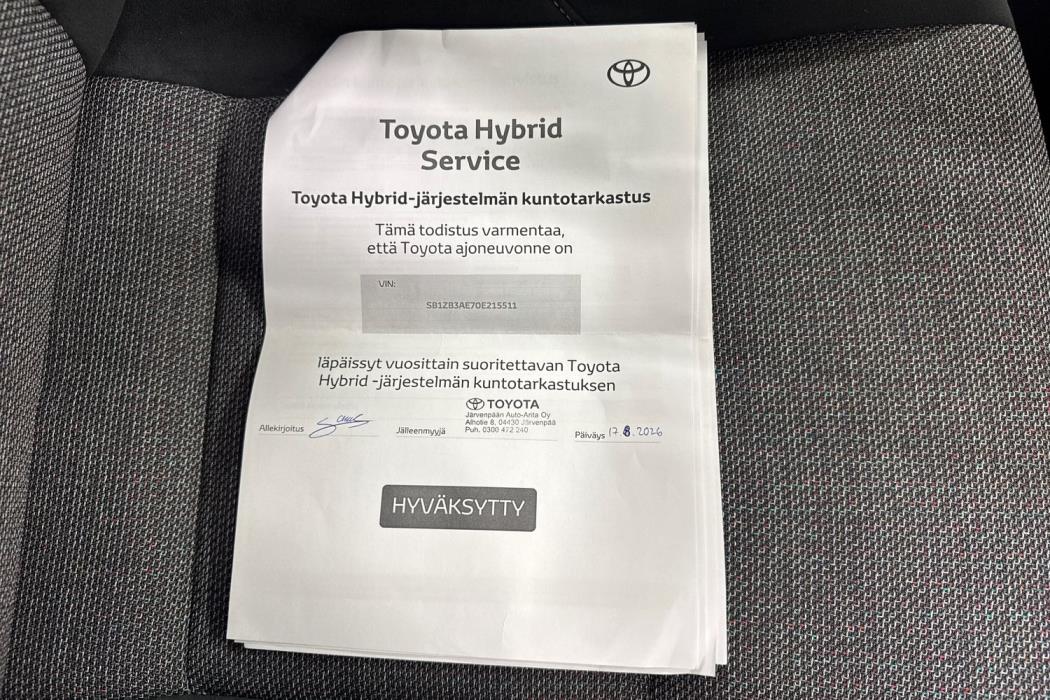 TOYOTA COROLLA 2025