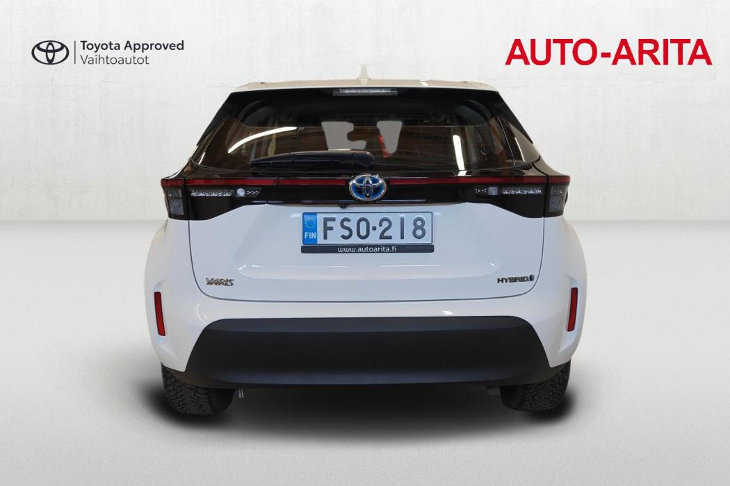 TOYOTA Yaris Cross 2023