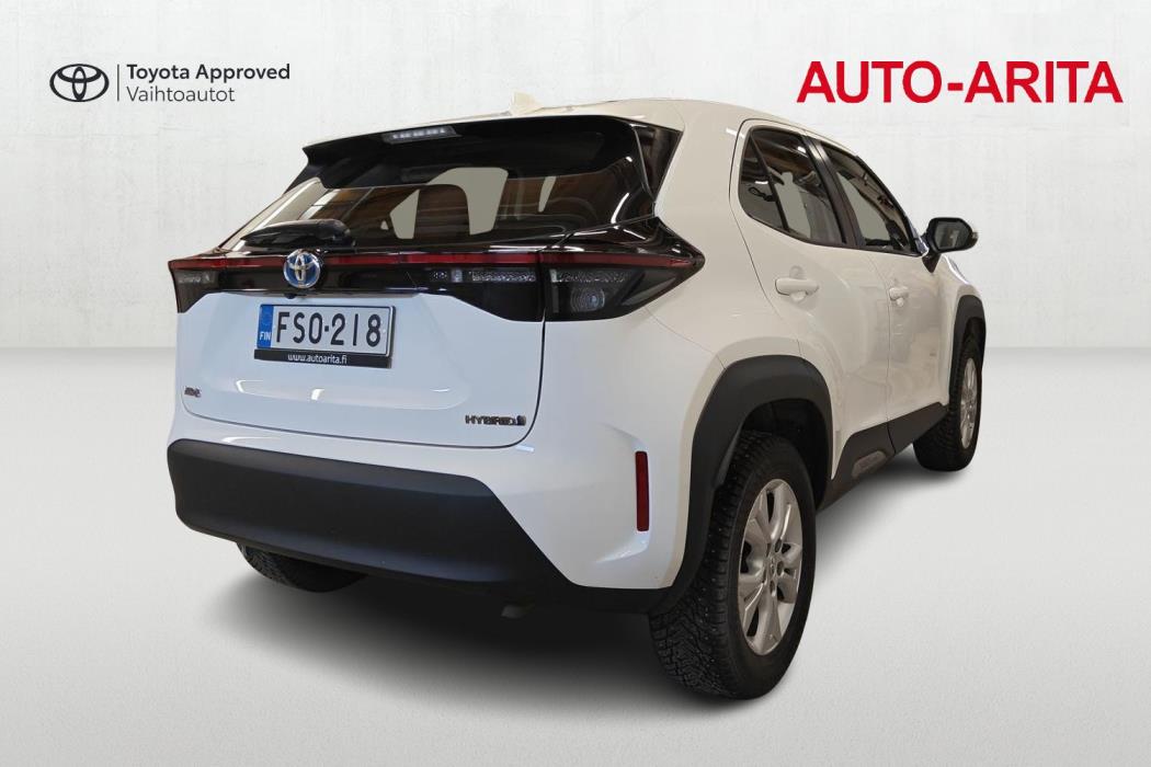 TOYOTA Yaris Cross 2023