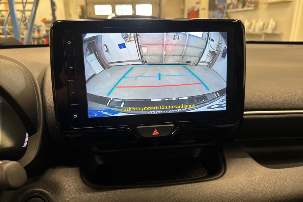TOYOTA YARIS 2025