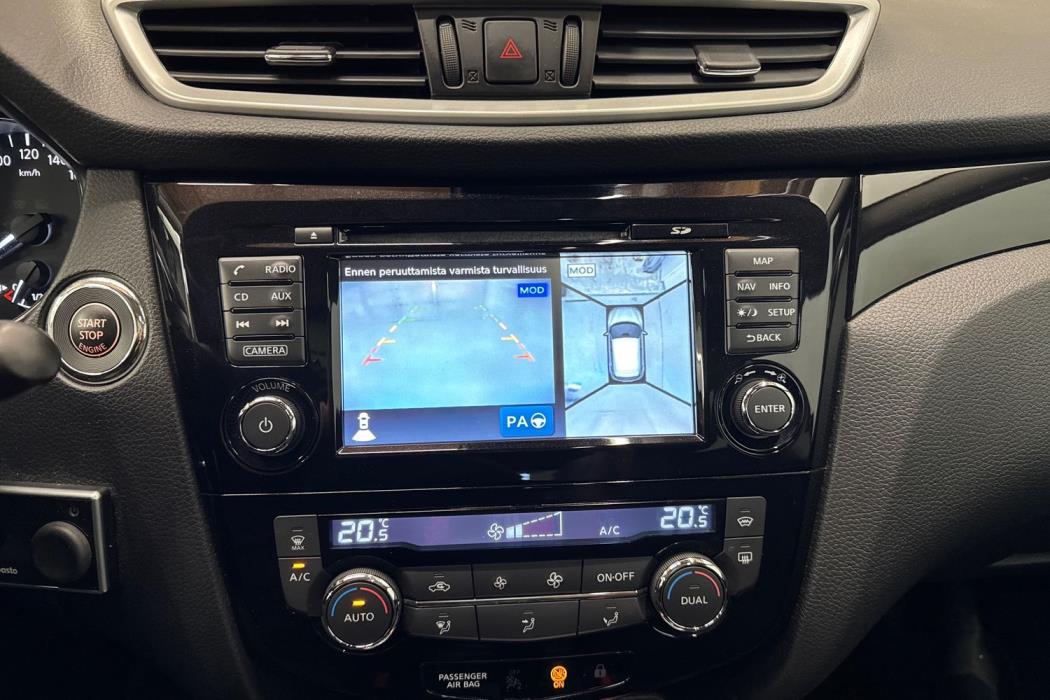 NISSAN Qashqai 2015