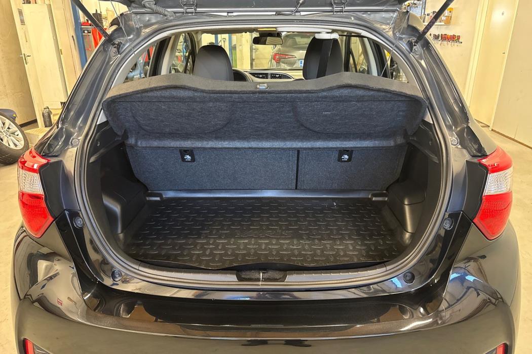 TOYOTA YARIS 2018