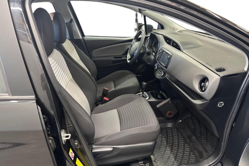 TOYOTA YARIS 2018