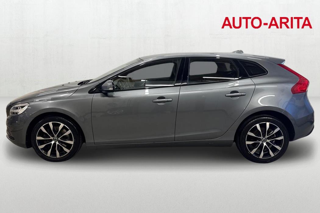 VOLVO V40 2019