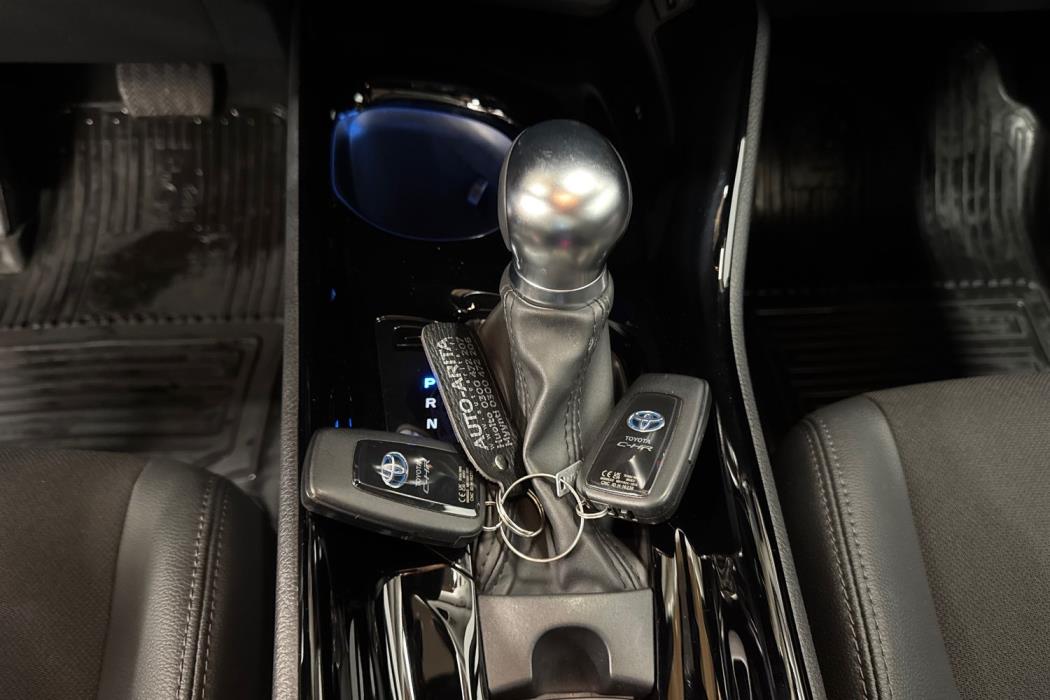 Toyota C-HR 2023