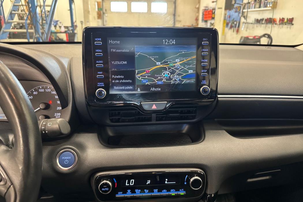 TOYOTA YARIS 2023