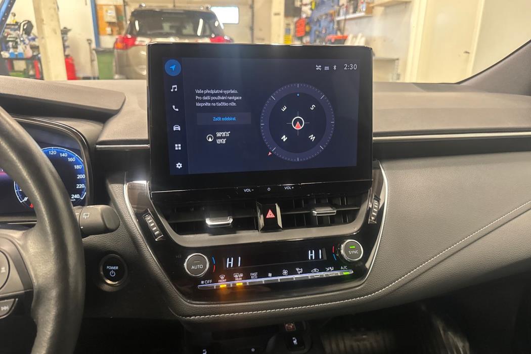 TOYOTA COROLLA 2023