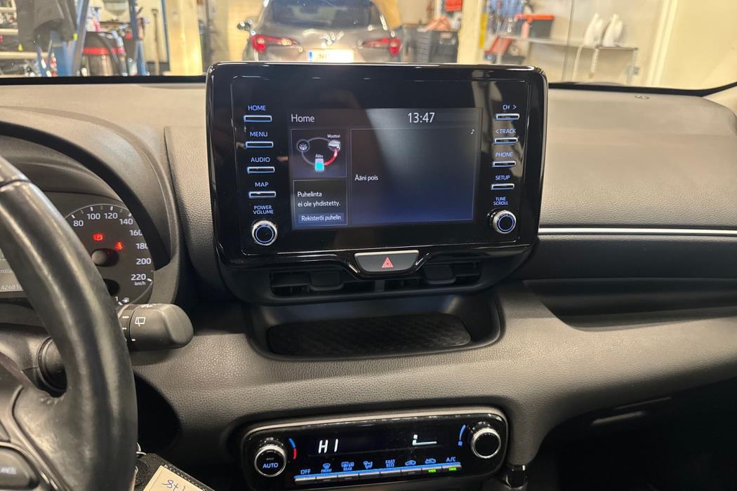 TOYOTA YARIS 2020