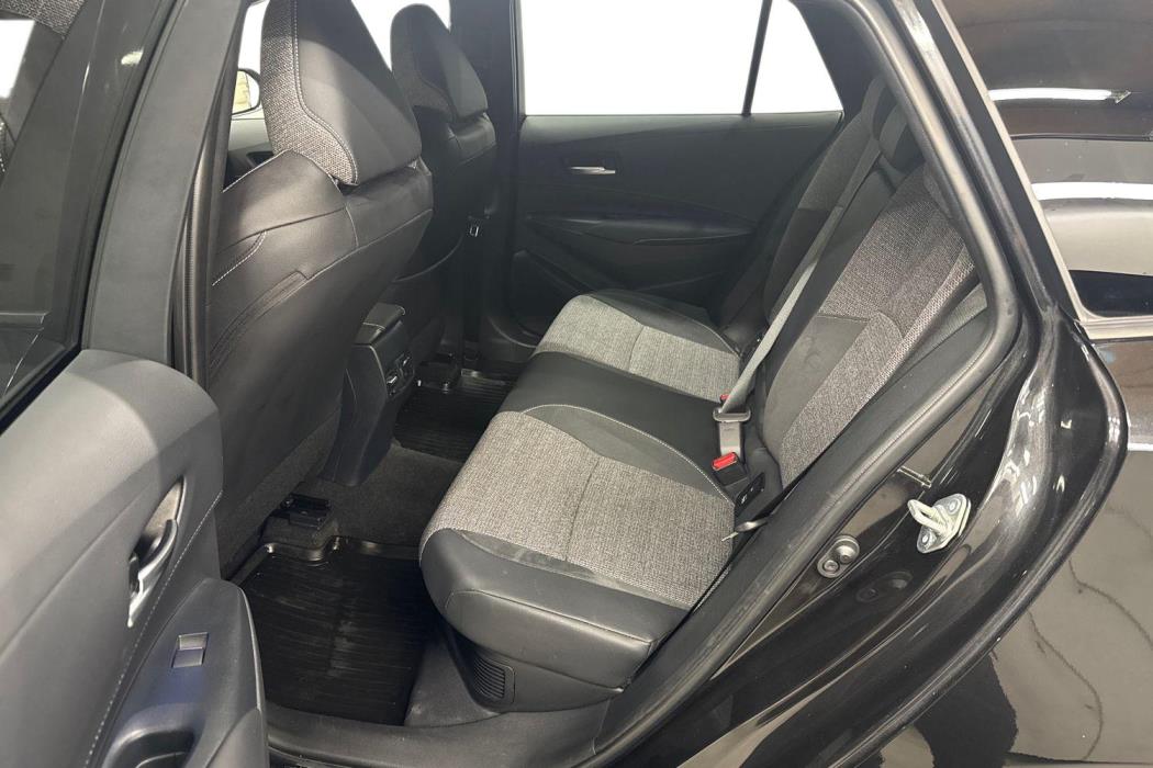 TOYOTA COROLLA 2025