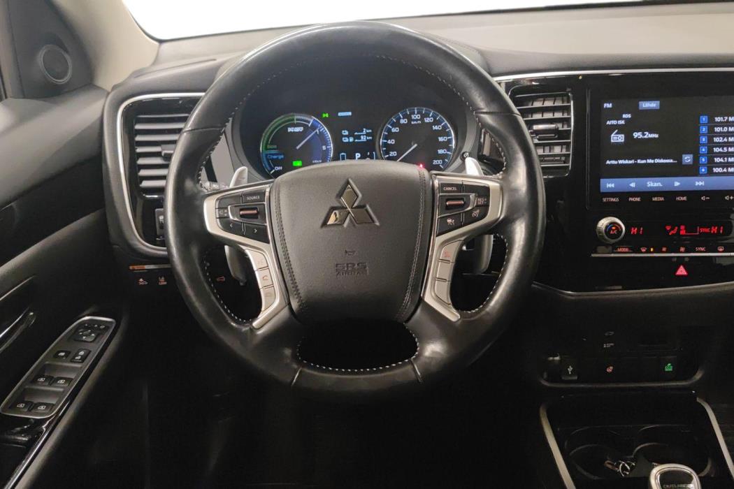 MITSUBISHI Outlander PHEV 2021