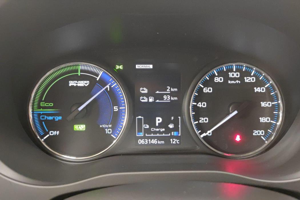 MITSUBISHI Outlander PHEV 2021