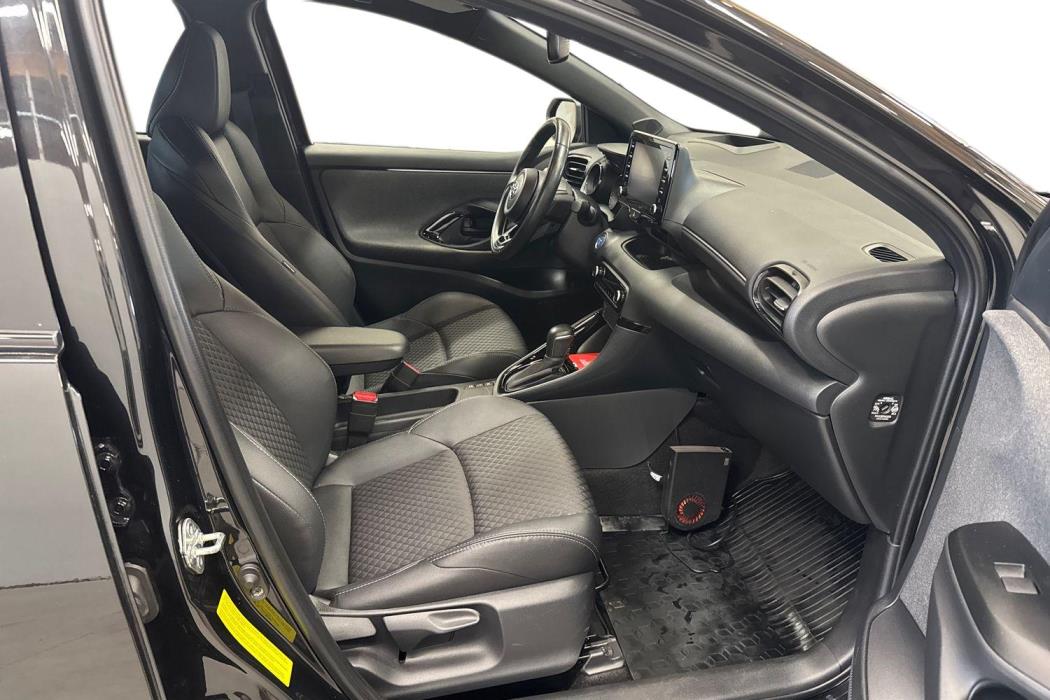TOYOTA YARIS 2020