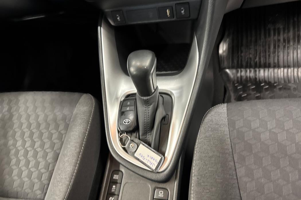 TOYOTA YARIS 2021