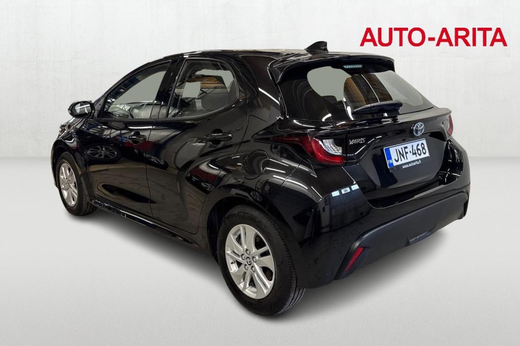 TOYOTA YARIS 2024