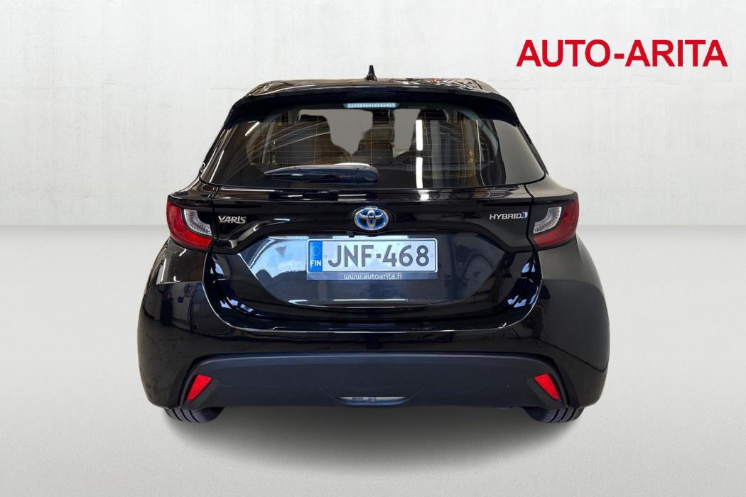 TOYOTA YARIS 2024