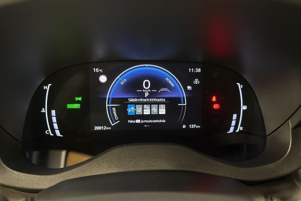 TOYOTA Yaris Cross 2024