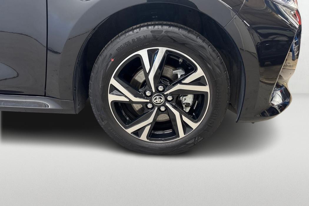 TOYOTA YARIS 2025