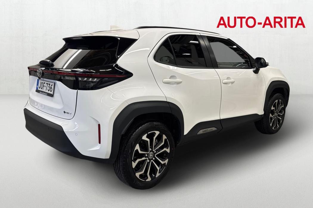 TOYOTA Yaris Cross 2025