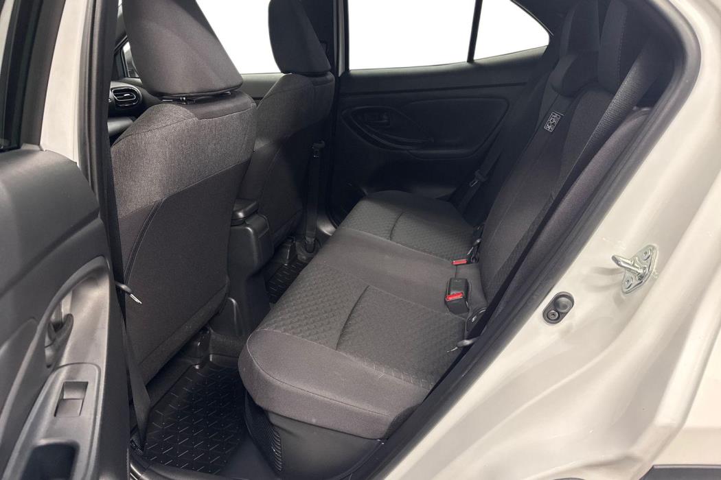 TOYOTA Yaris Cross 2025