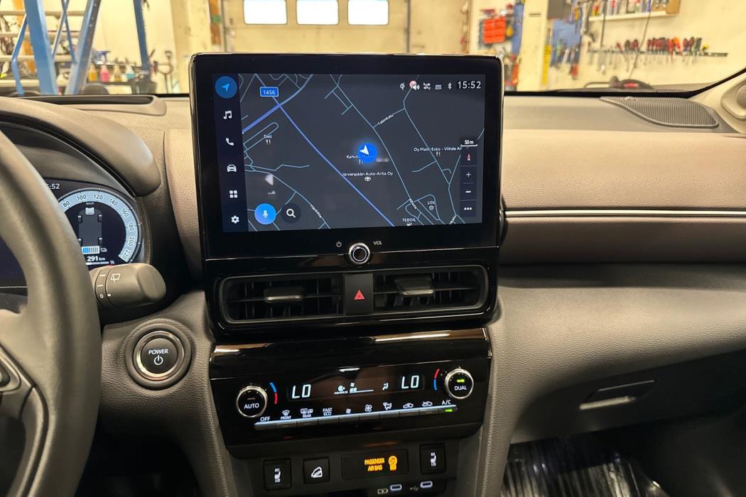 TOYOTA Yaris Cross 2025