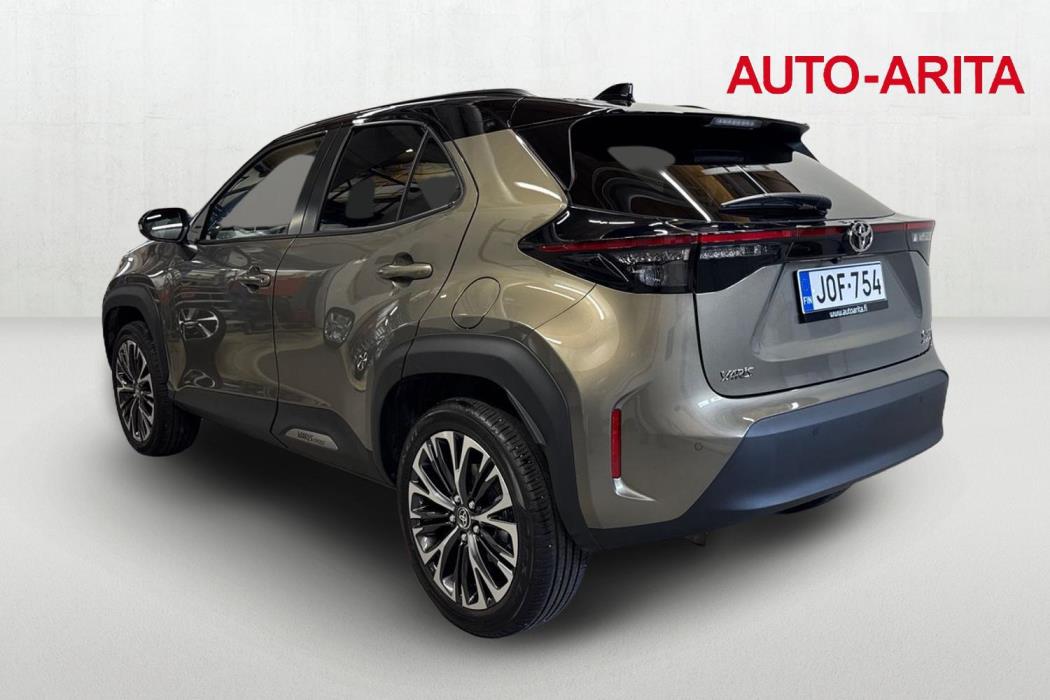 TOYOTA Yaris Cross 2025