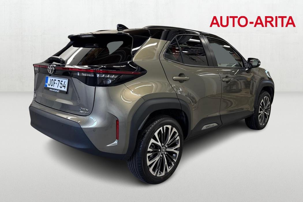 TOYOTA Yaris Cross 2025
