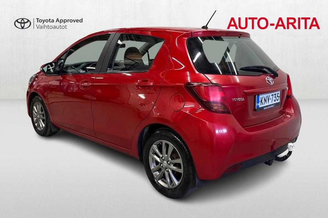 TOYOTA YARIS 2016