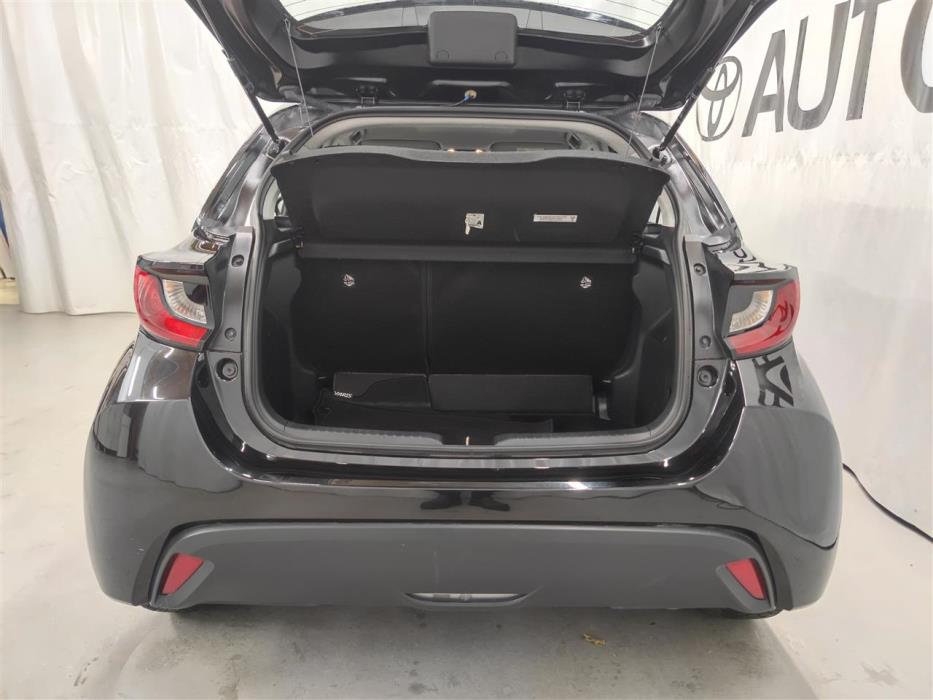 TOYOTA YARIS 2023