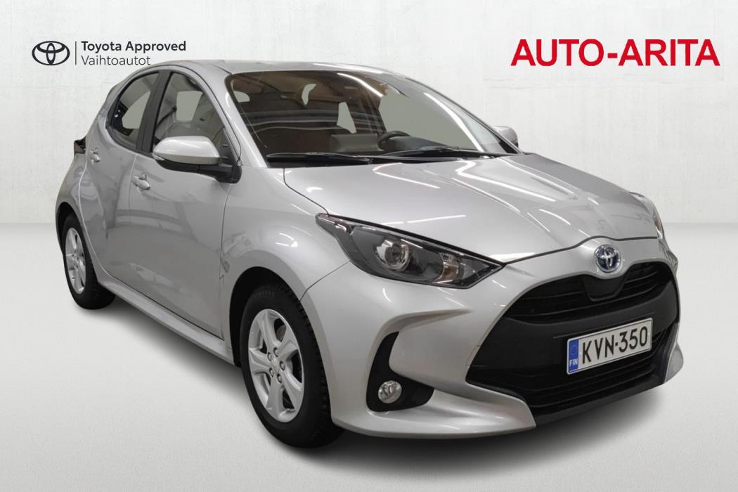 TOYOTA YARIS 2023