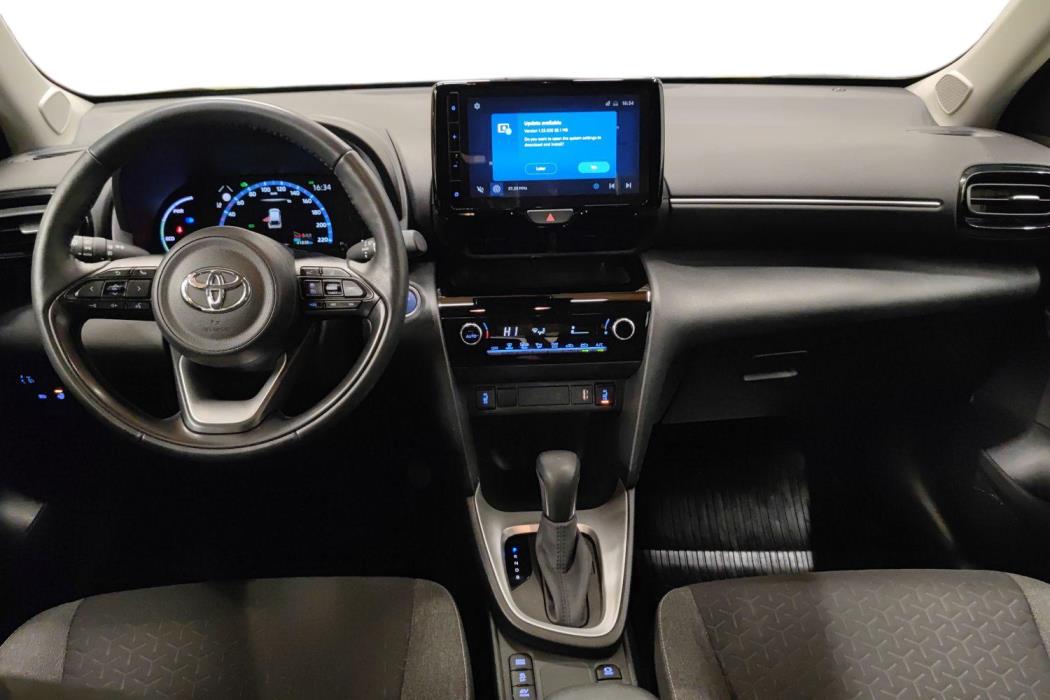 TOYOTA Yaris Cross 2023