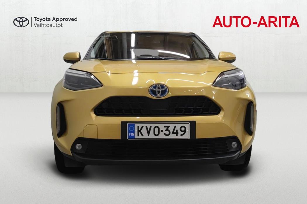 TOYOTA Yaris Cross 2023