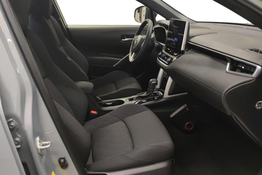 TOYOTA Corolla Cross 2023