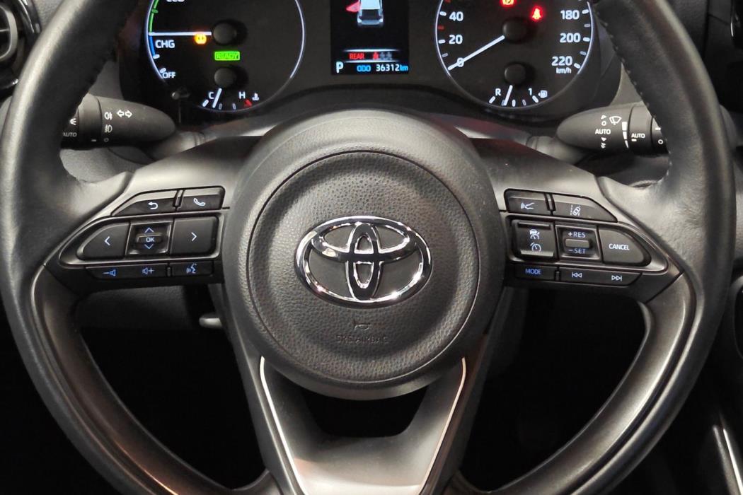 TOYOTA YARIS 2023