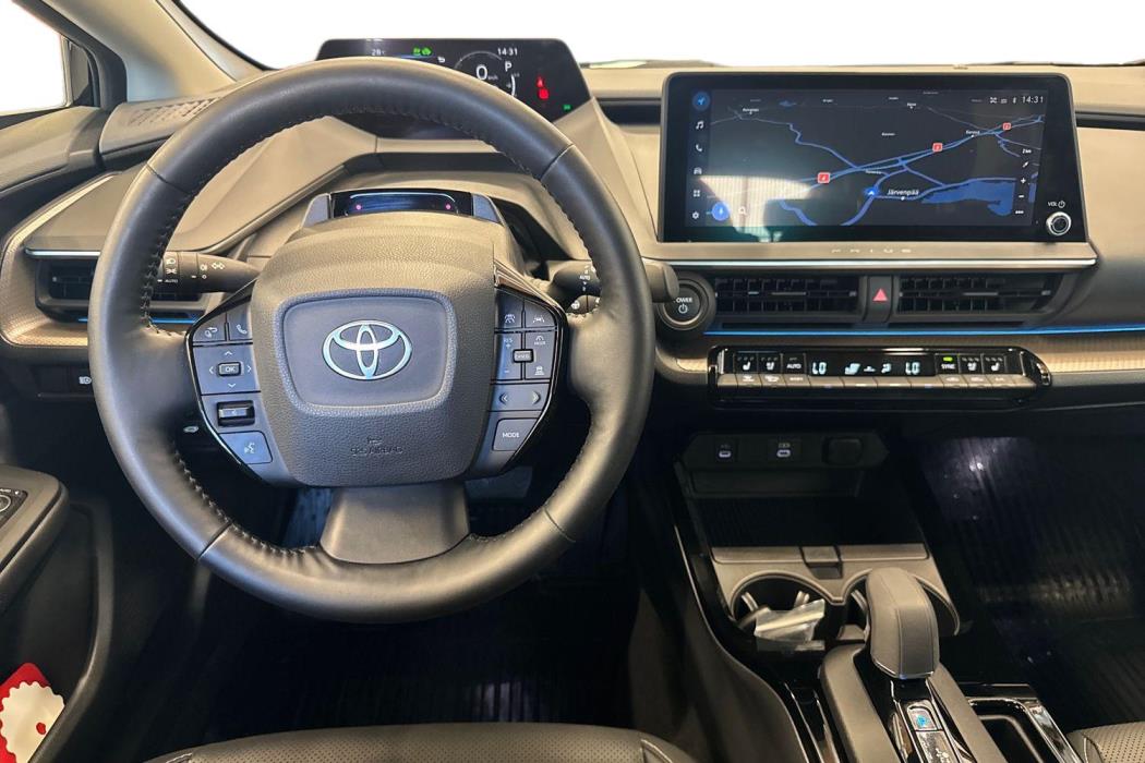 TOYOTA Prius Plug-in 2023