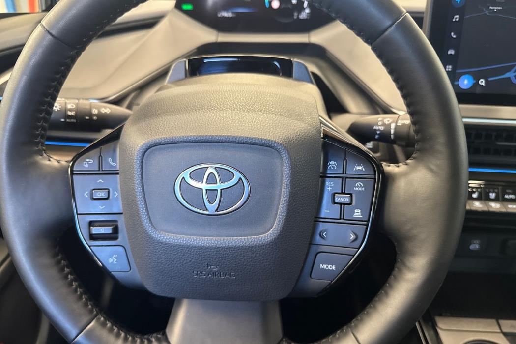 TOYOTA Prius Plug-in 2023