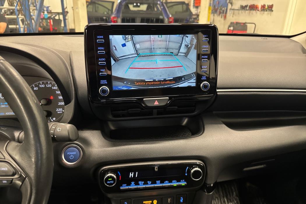 TOYOTA YARIS 2023