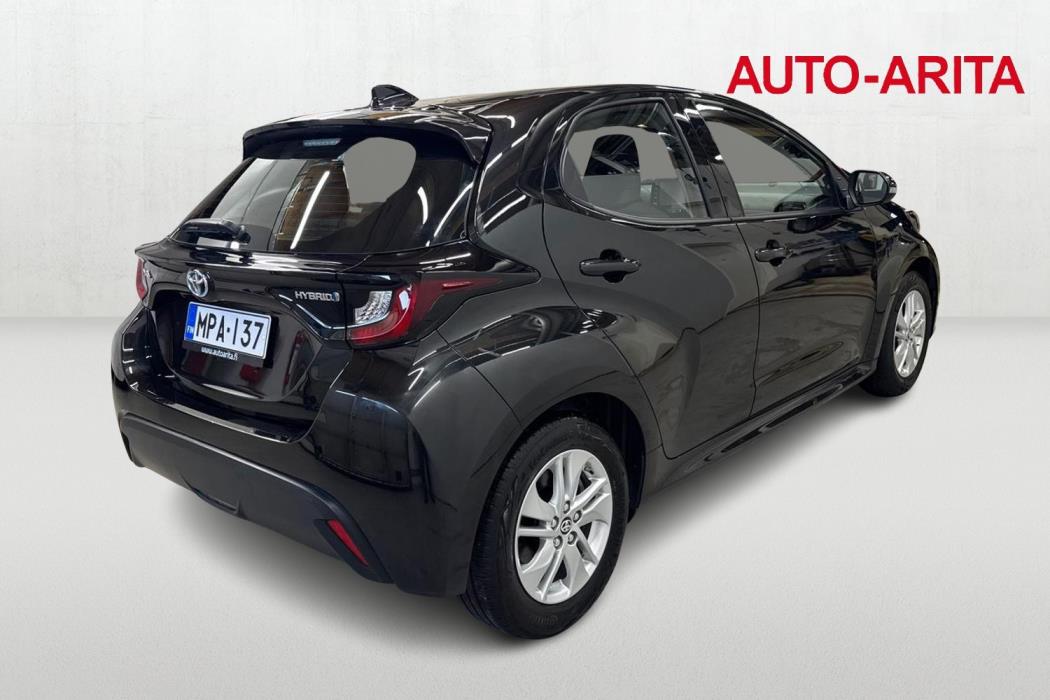 TOYOTA YARIS 2023
