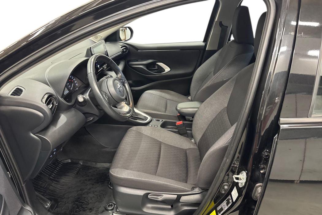 TOYOTA YARIS 2023