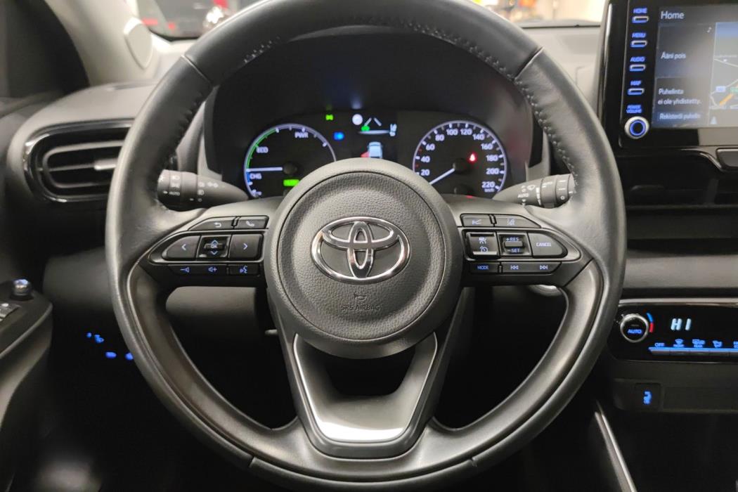 TOYOTA YARIS 2023