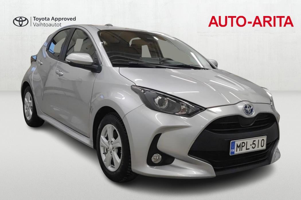 TOYOTA YARIS 2023