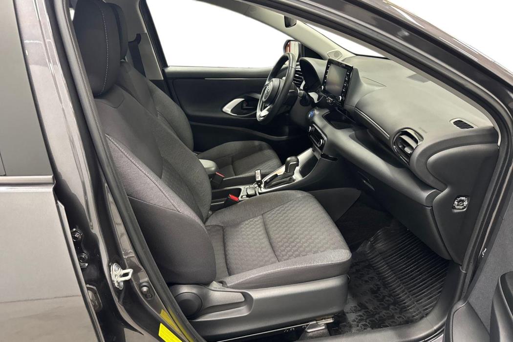 TOYOTA YARIS 2023