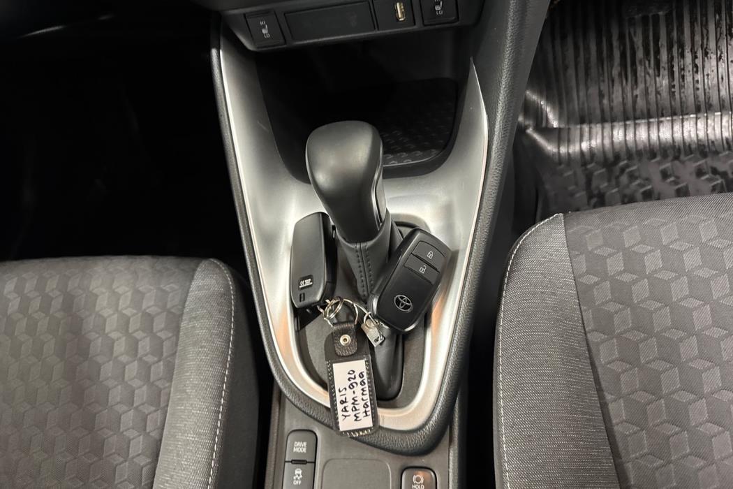 TOYOTA YARIS 2023