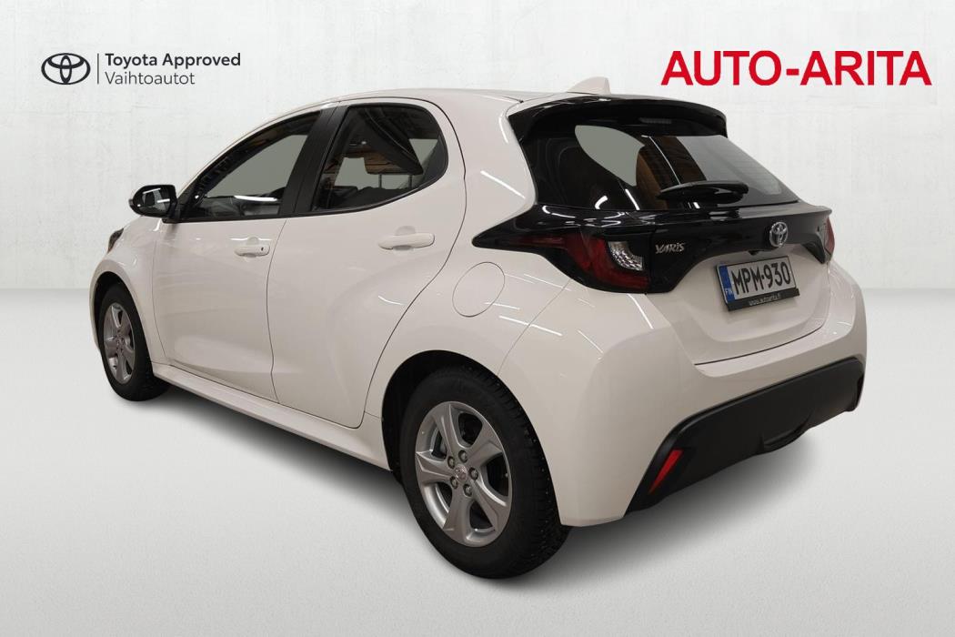 TOYOTA YARIS 2023