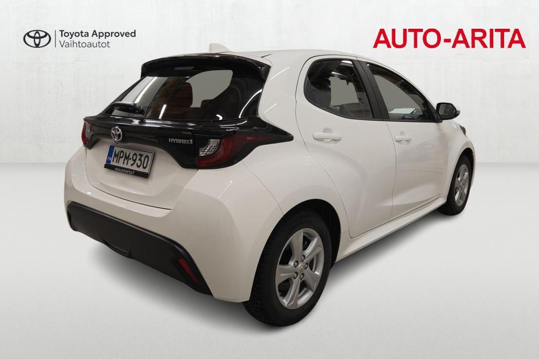 TOYOTA YARIS 2023