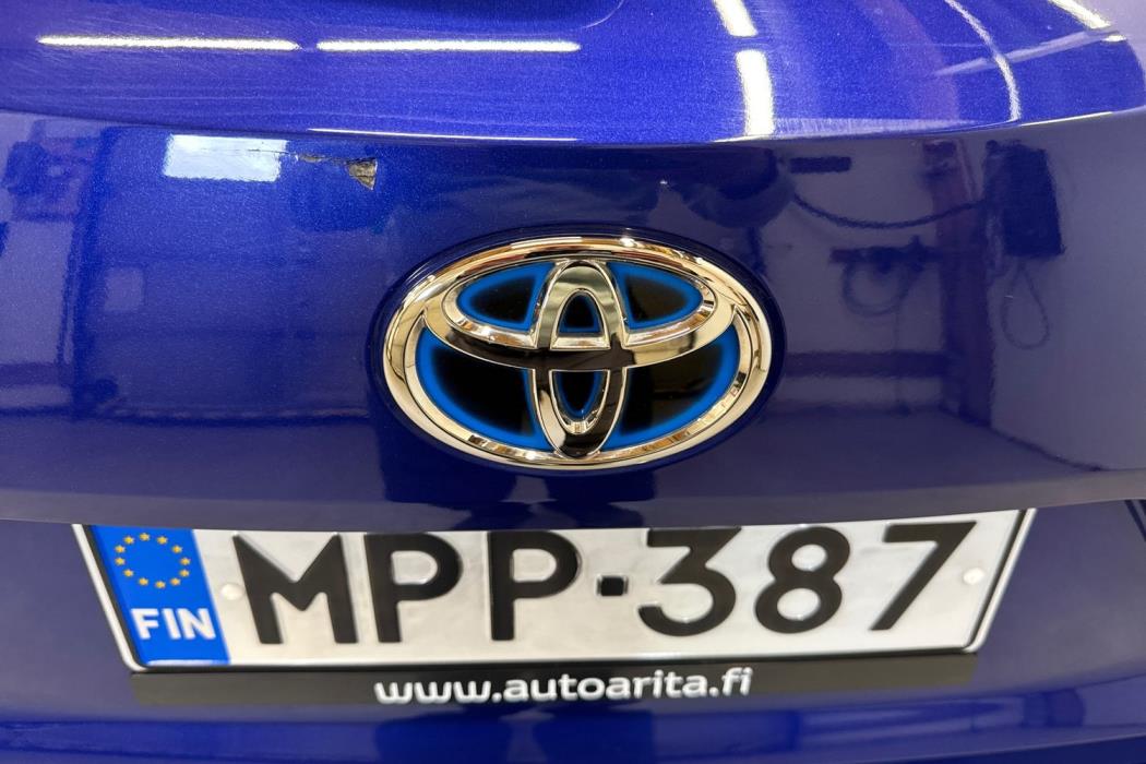 TOYOTA COROLLA 2024