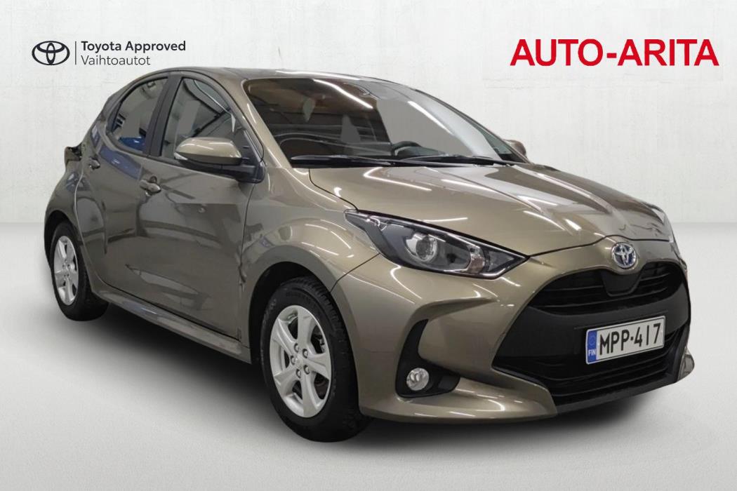 TOYOTA YARIS 2024