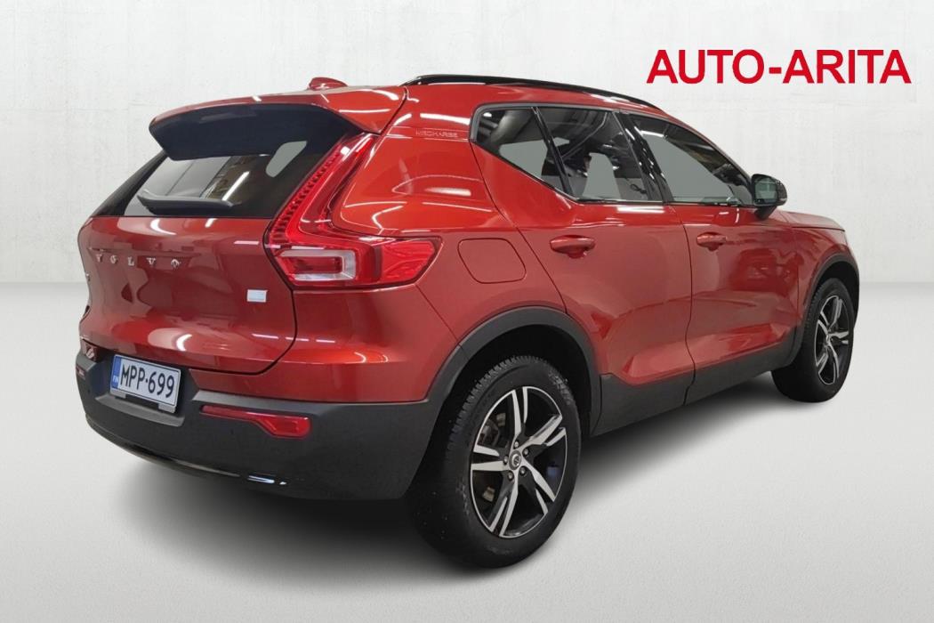 VOLVO XC40 2022
