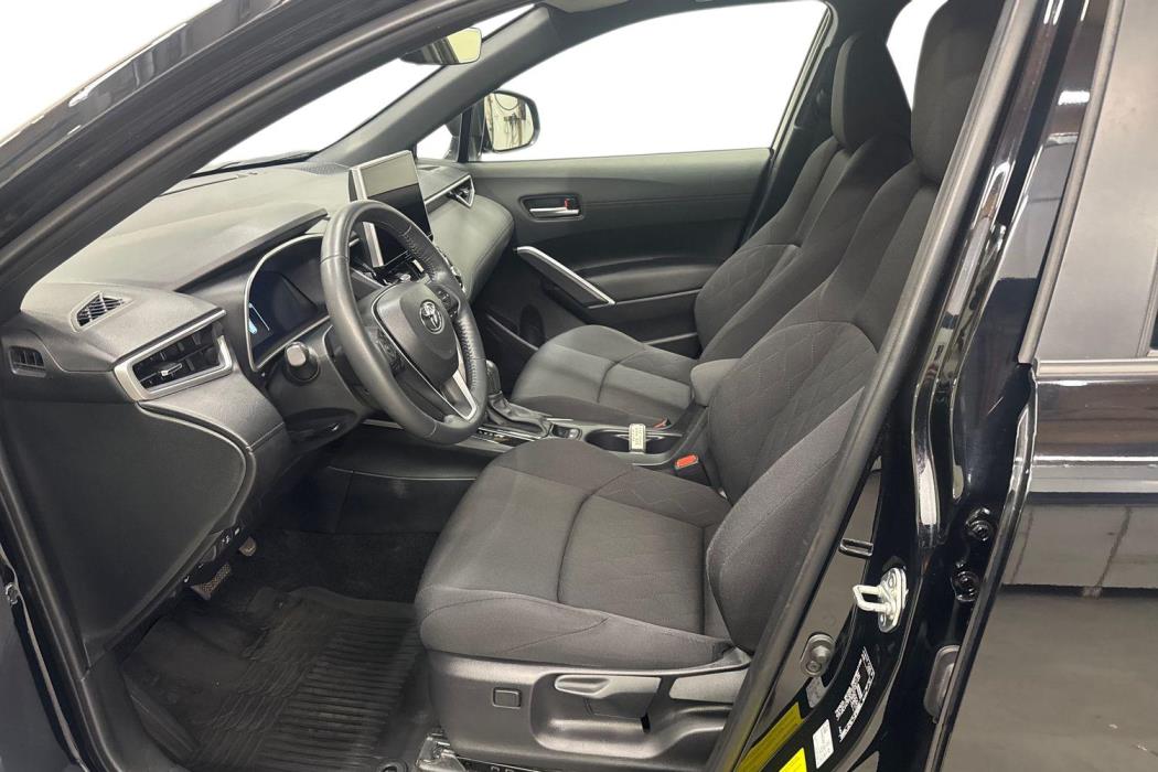 TOYOTA Corolla Cross 2024